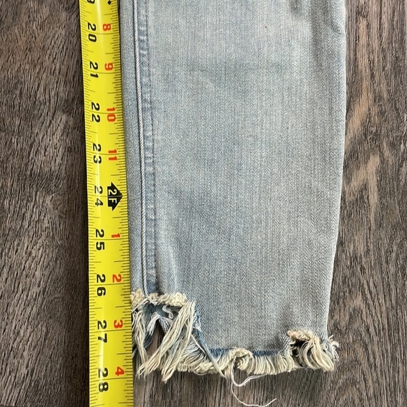 Express Women’s Ankle High Rise, Light Wash, size 2R - Picture 8 of 14